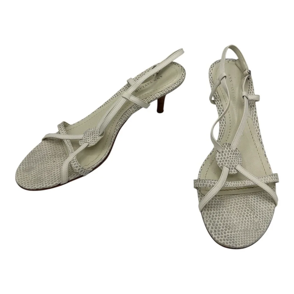 Ann Taylor Womens White Snakeskin Strappy Kitten Heel Sandals Size 7.5M